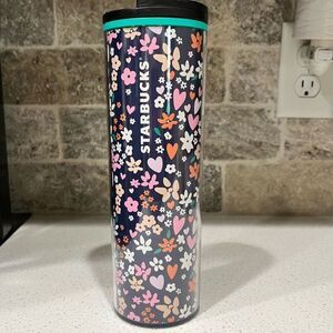 Starbucks 2018 Valentine’s Floral Hearts